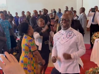 Paul-lydia-Neshangwe-dancing_presbytery_zimbabwe